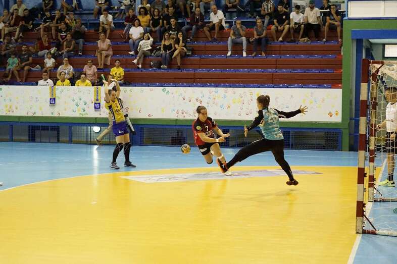 Imagen del partido contra el Zuazo (Foto TA)